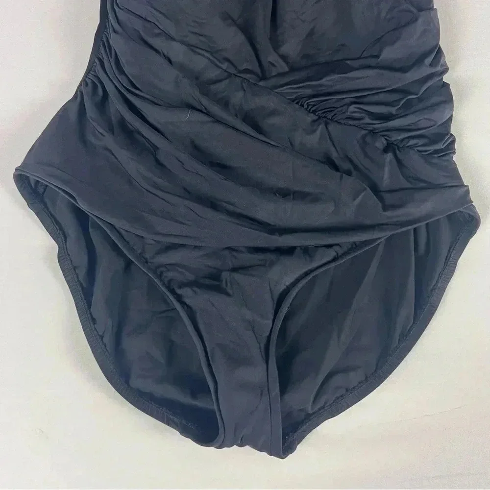 Magicsuit new without